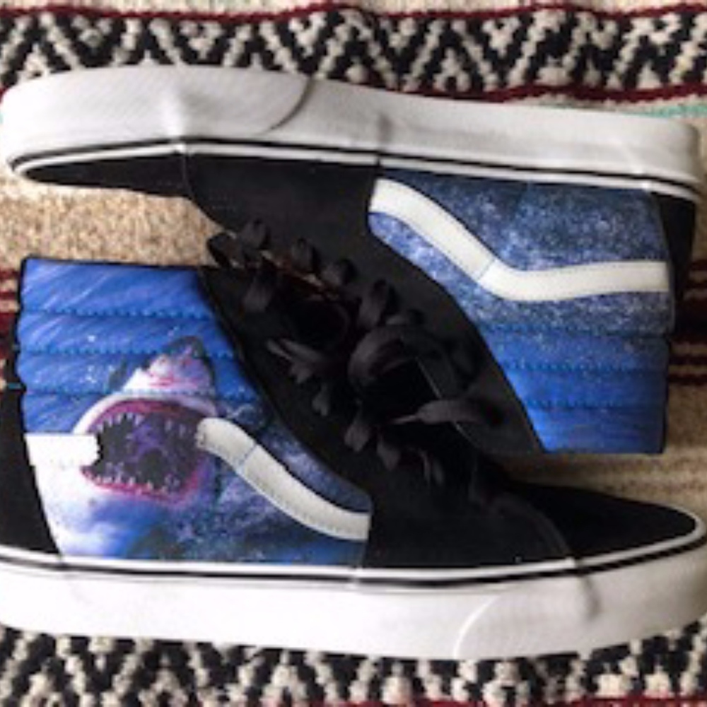 Vans x Shark Week Sk8-Hi Men's 11